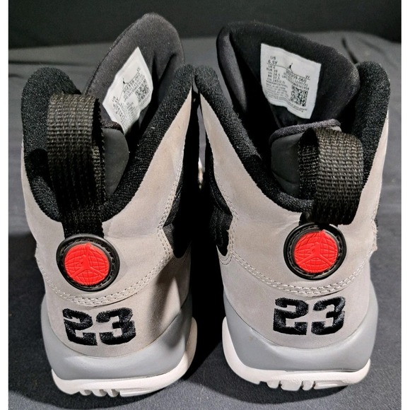 Jordan 9 Retro Particle Grey  302359-060 Size 6.5Y